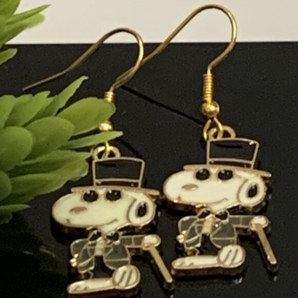 Snoopy Earring, Joe Cool Earring, Peanuts Earrings, Gift Idea, Snoopy Charm - Picture 1 of 6